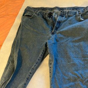 Wrangler Rugged Wear jeans distressed